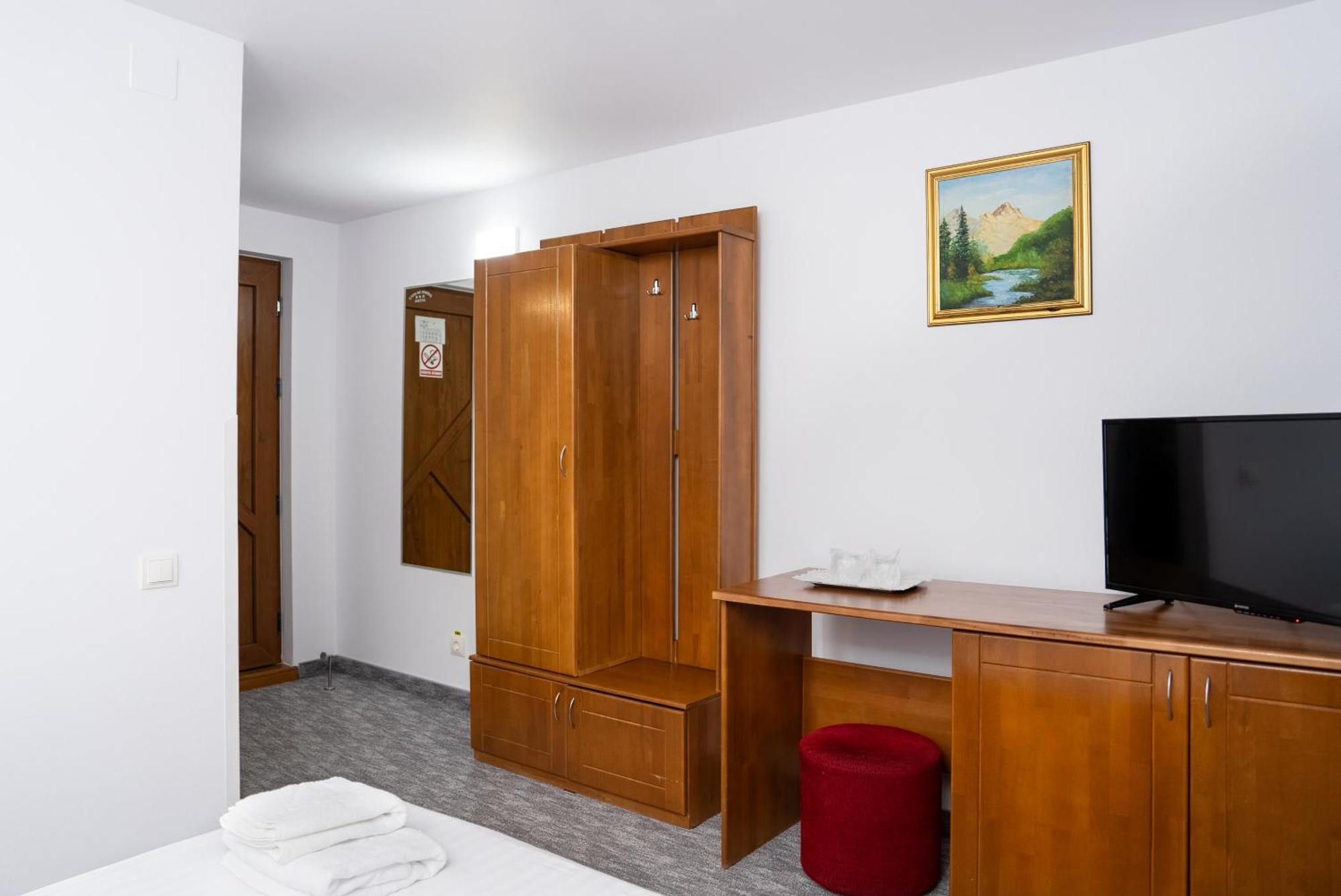 Hotel Casa De Piatra Scheia Eksteriør bilde