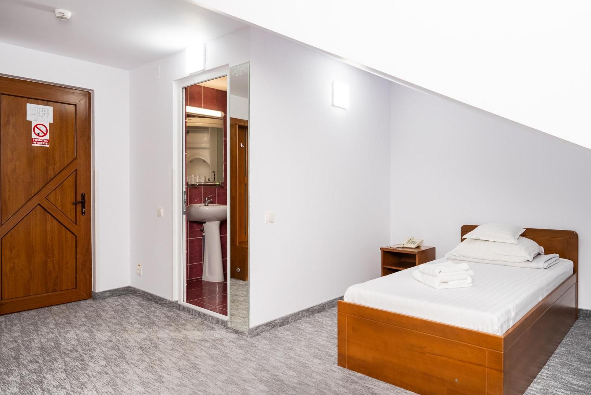 Hotel Casa De Piatra Scheia Eksteriør bilde